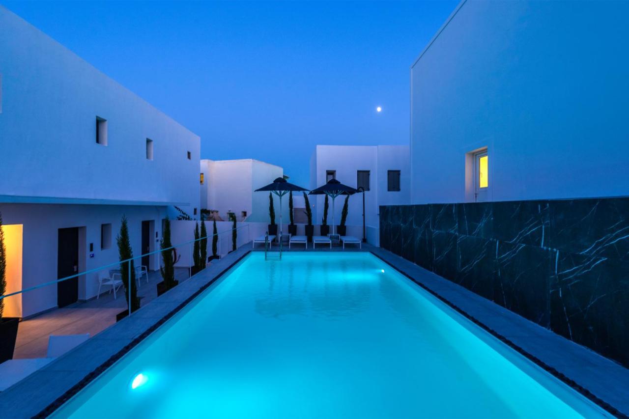 Central Boutique Hotel By Naoussa Hills Adults Only Exteriör bild