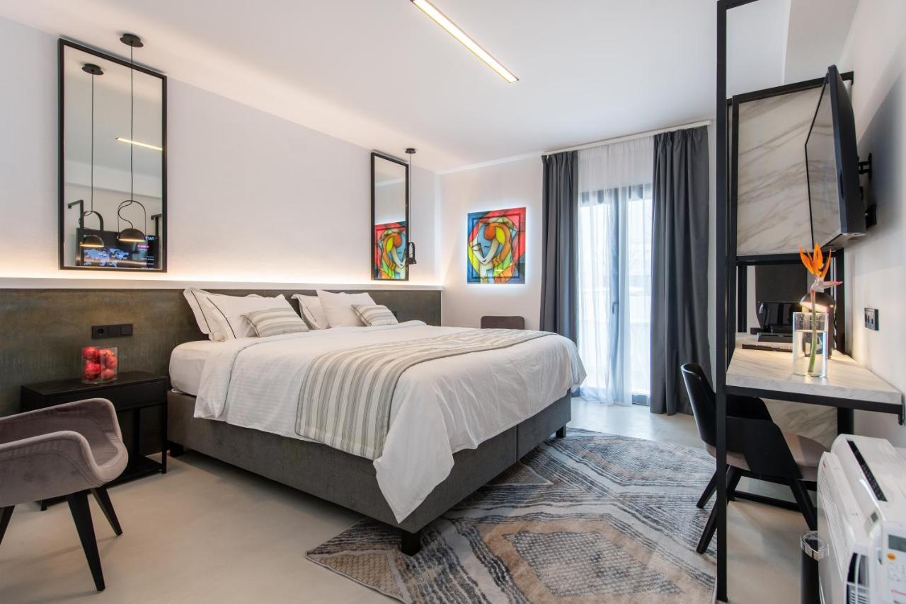 Central Boutique Hotel By Naoussa Hills Adults Only Exteriör bild
