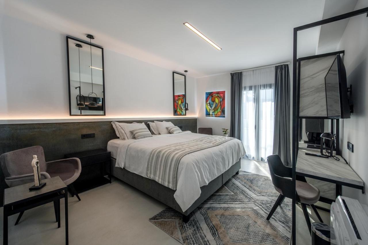 Central Boutique Hotel By Naoussa Hills Adults Only Exteriör bild
